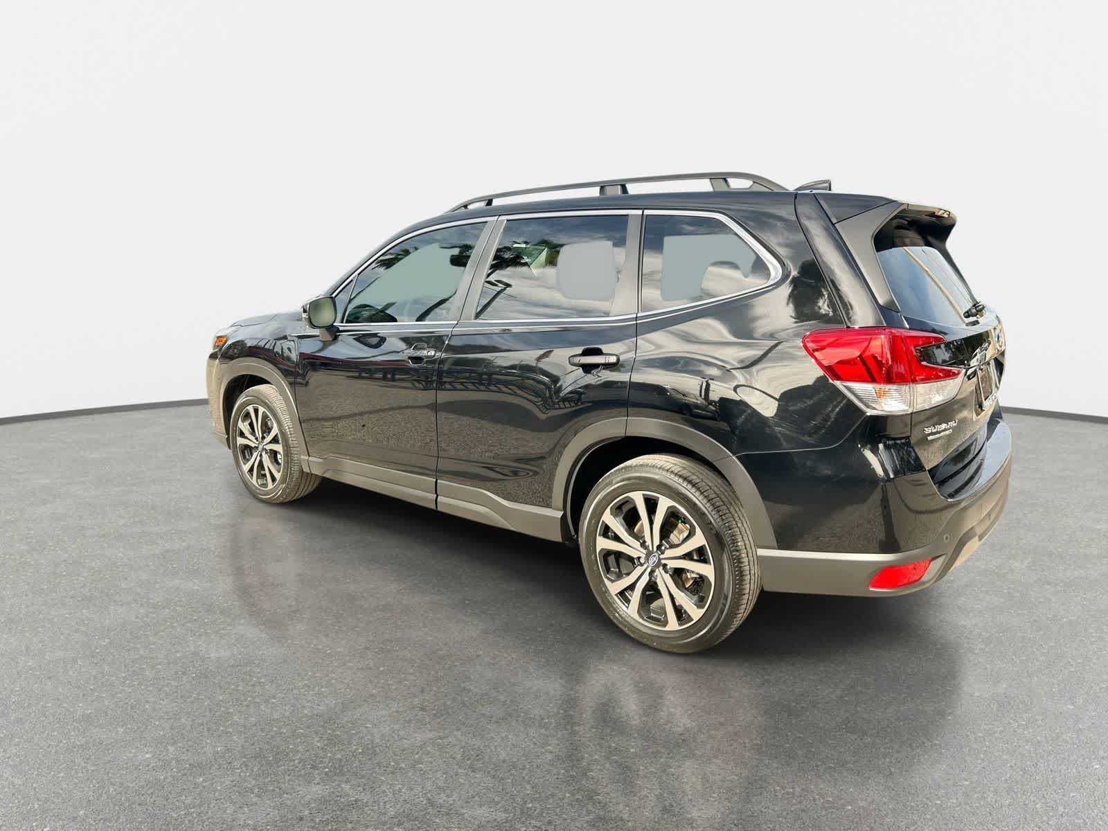 Used 2024 Subaru Forester Limited AWD/4WD image 6