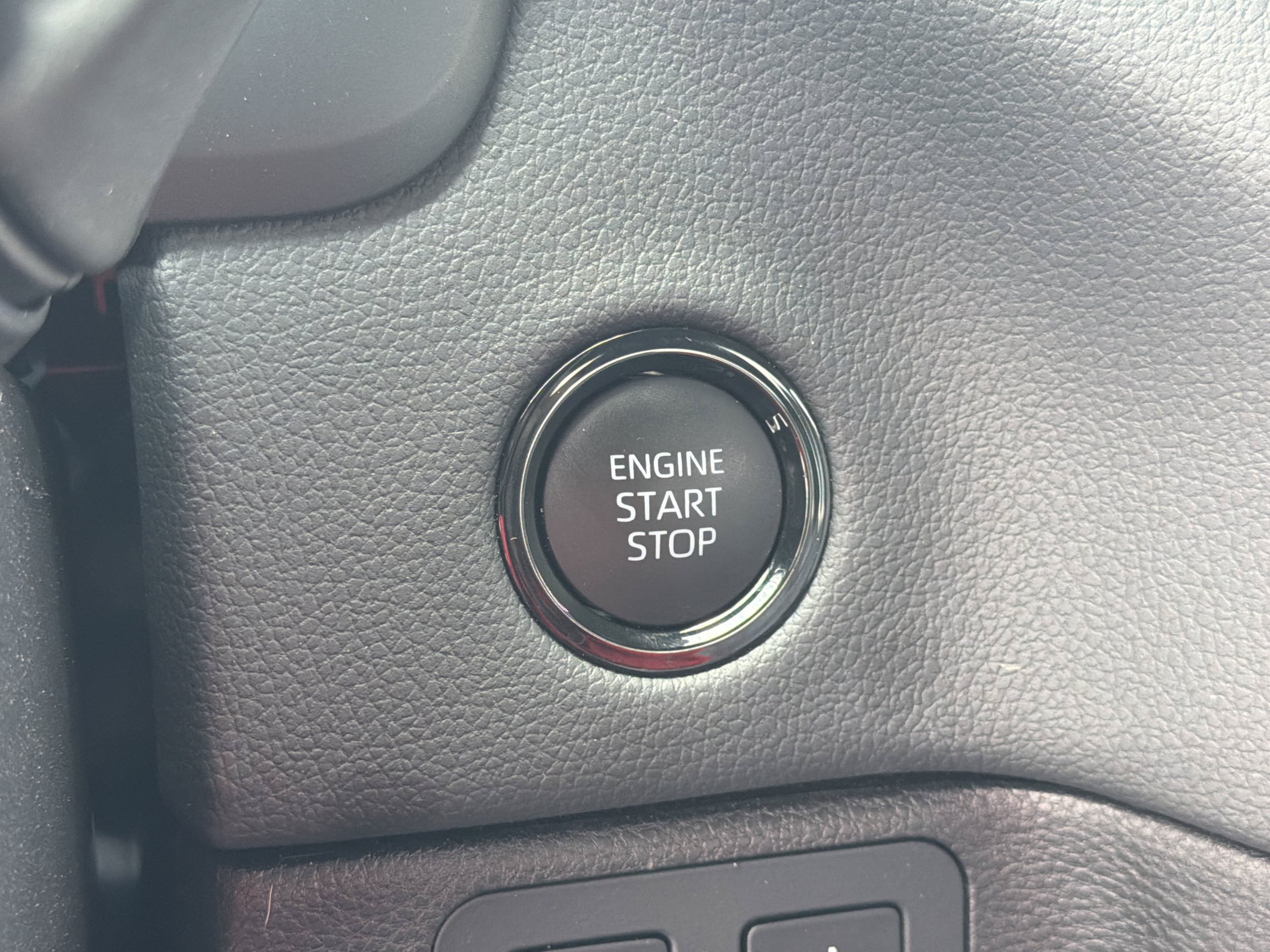 Certified 2025 Toyota Tundra Limited AWD/4WD image 13