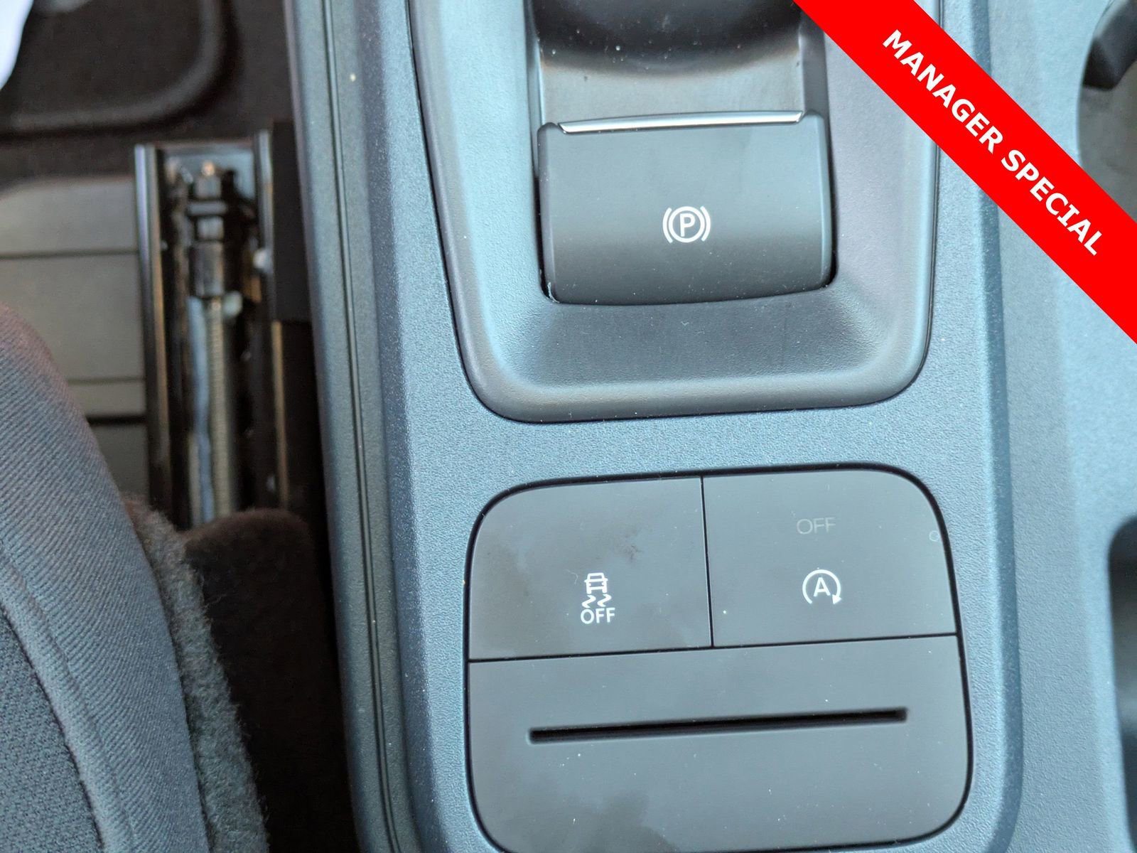 New 2025 Ford Maverick XLT w/ XLT Luxury Package image 22