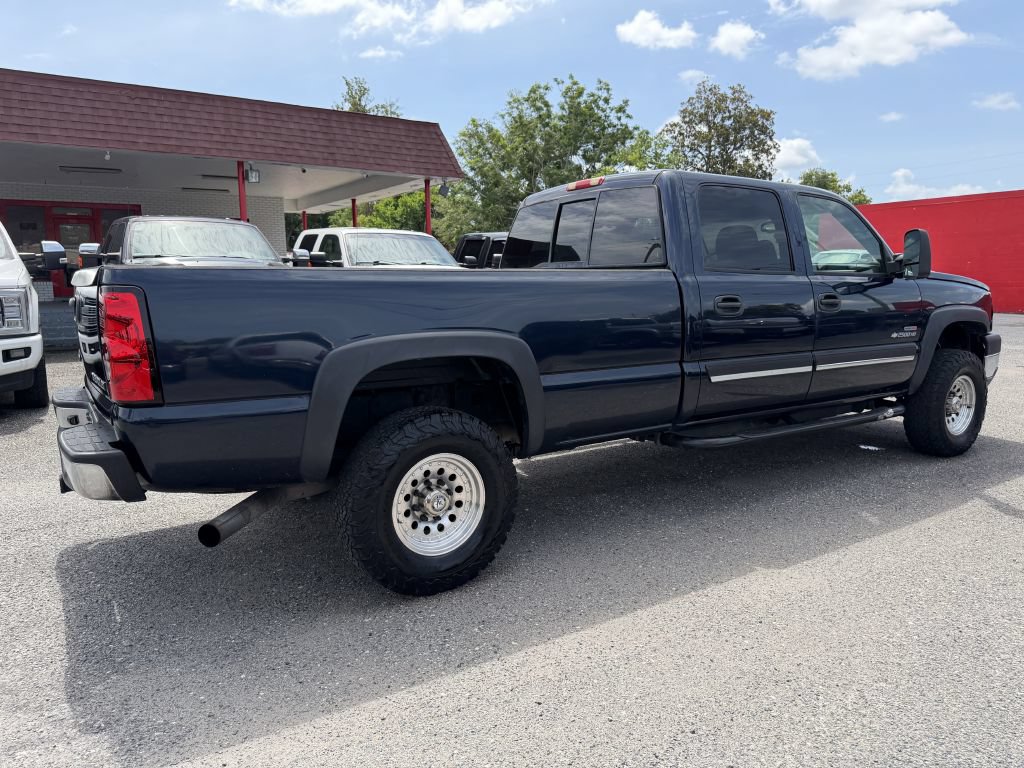 Used 2005 Chevrolet Silverado 2500 LT w/ Heavy-Duty Power Package AWD/4WD image 8