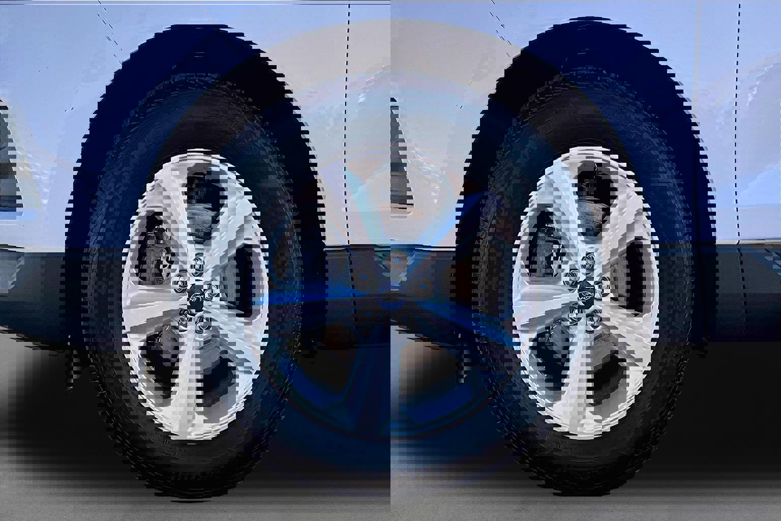 Used 2019 Ford Edge SE w/ SE Fleet Driver's Package image 8