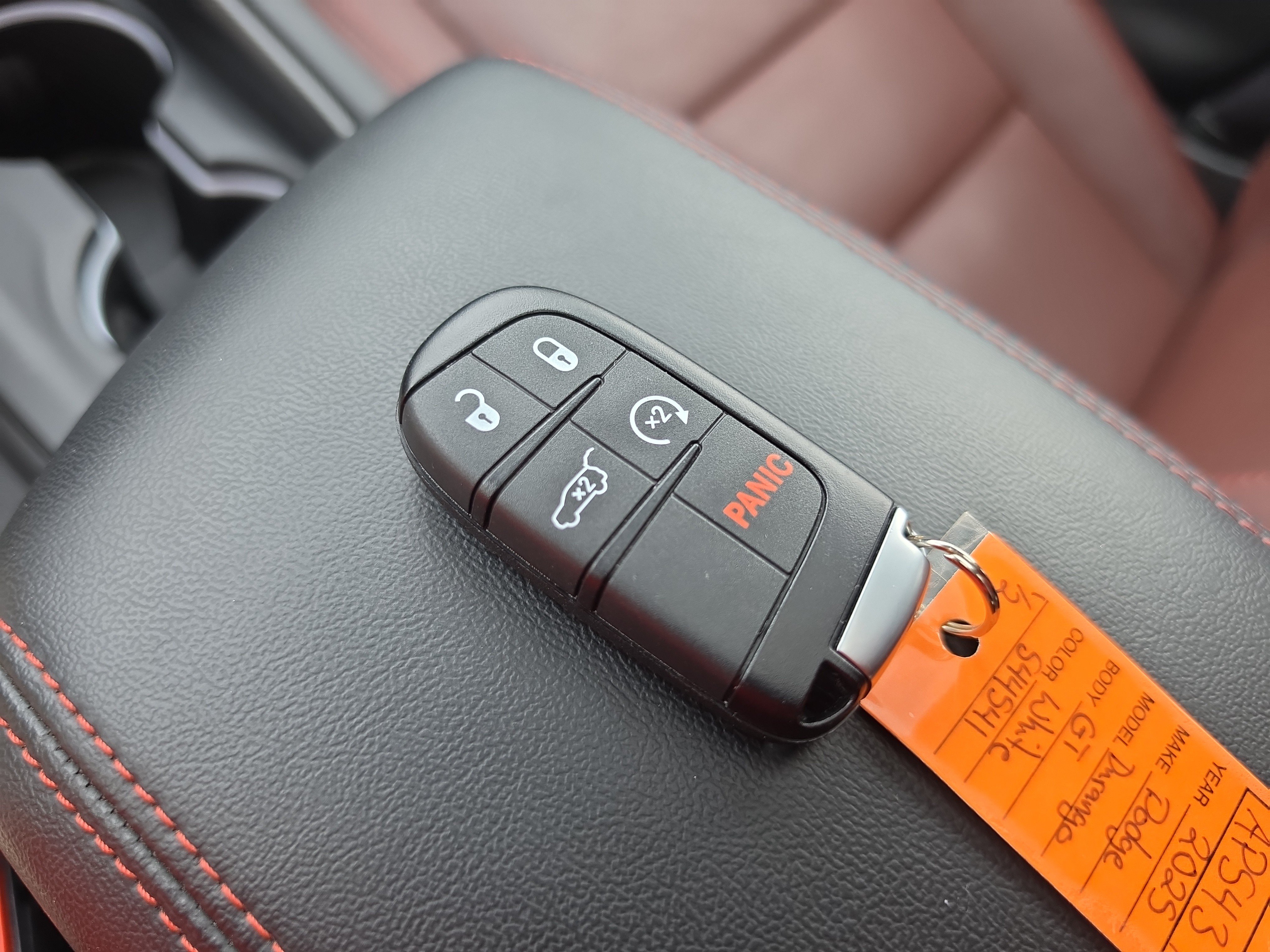 Used 2025 Dodge Durango GT AWD/4WD image 38