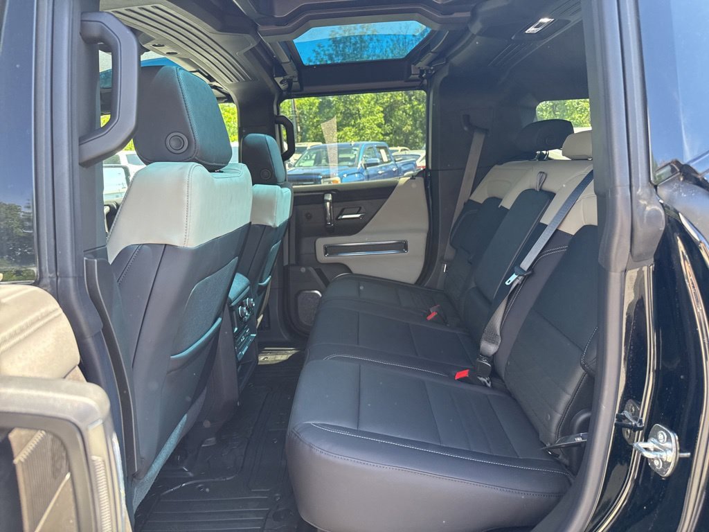 New 2026 GMC Hummer EV SUV AWD/4WD image 12