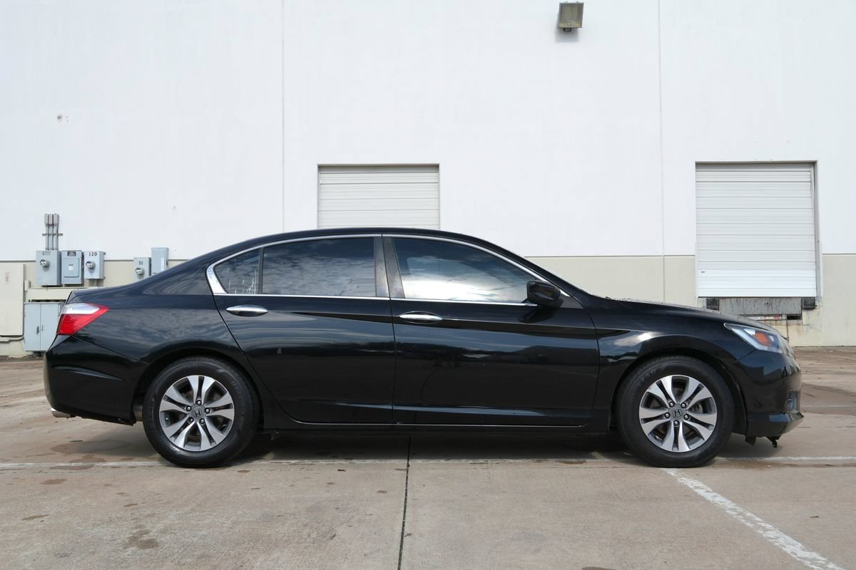 Used 2015 Honda Accord LX image 12