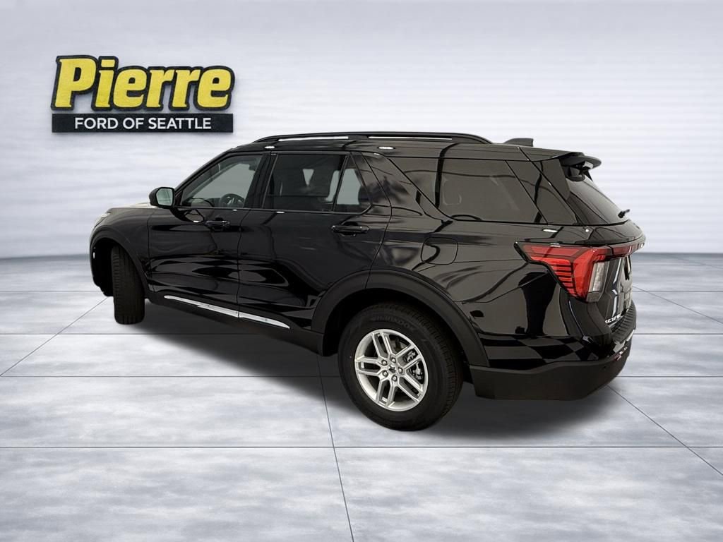 New 2025 Ford Explorer Active image 2