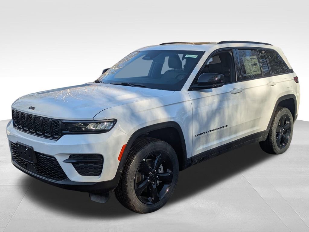 New 2025 Jeep Grand Cherokee Altitude image 7