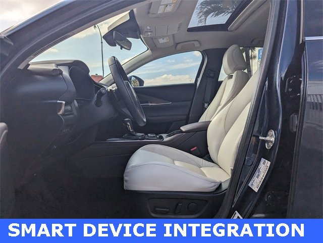 Used 2023 MAZDA CX-30 AWD 2.5 S w/ Premium Package image 6