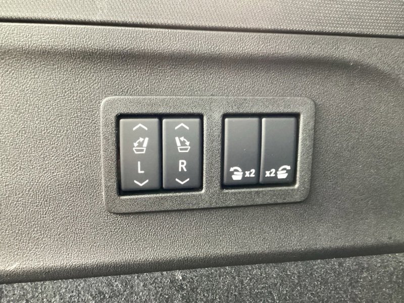 New 2025 Cadillac Escalade IQ Luxury 1 image 6