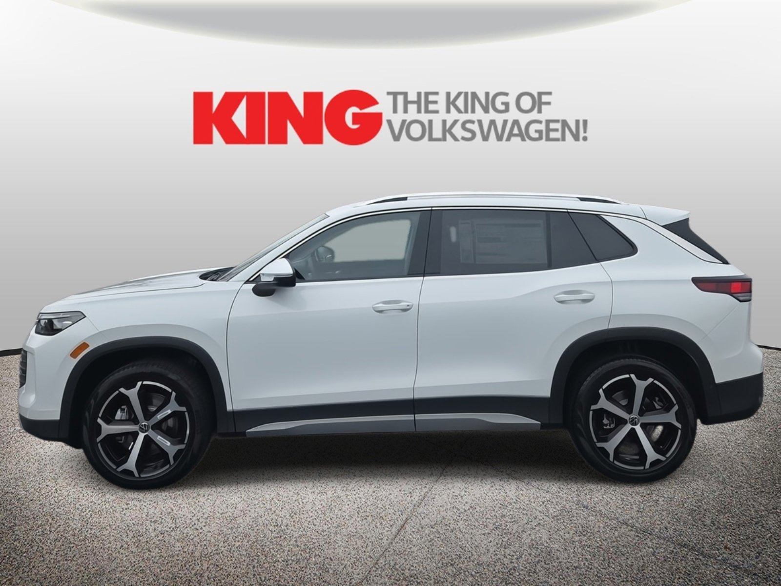 New 2026 Volkswagen Tiguan SE image 7