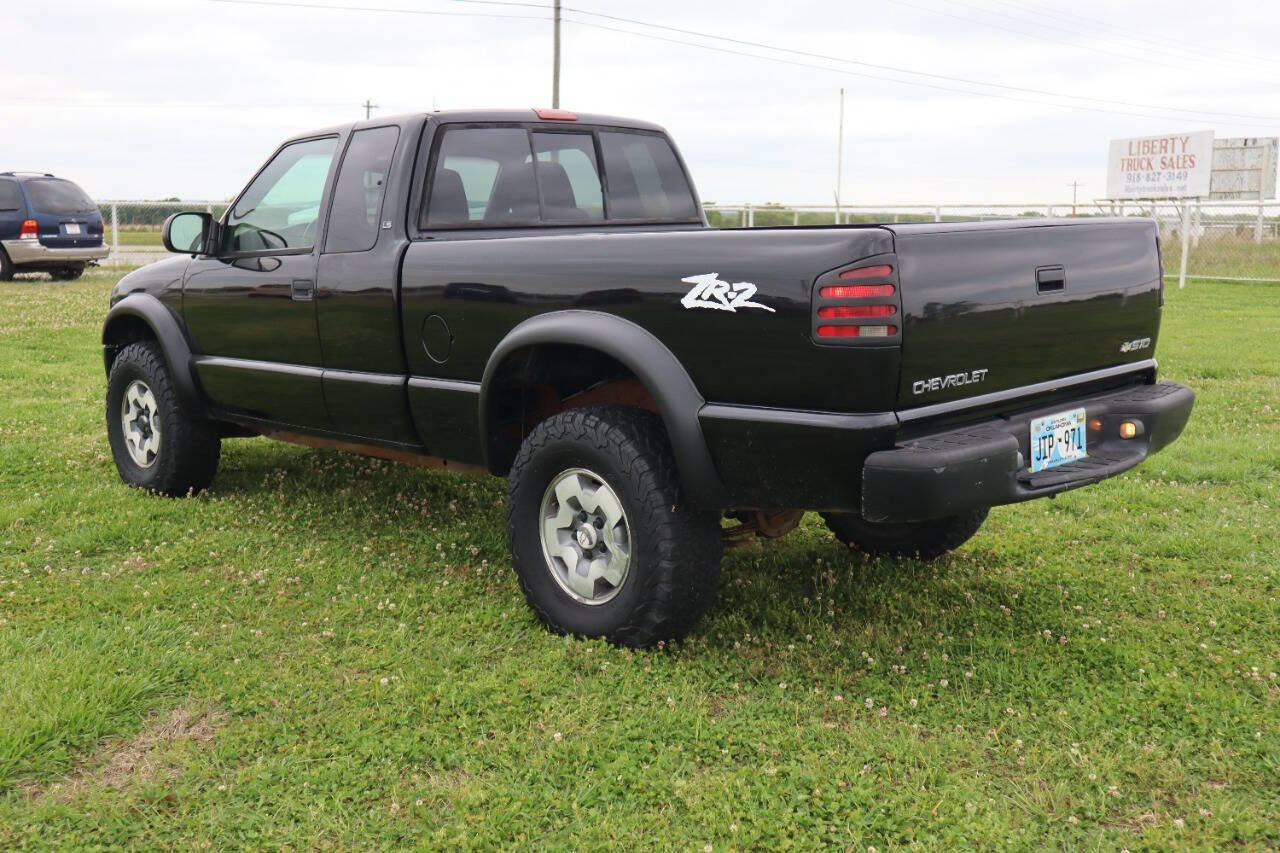 Used 2003 Chevrolet S10 Pickup LS w/ LS Preferred Equipment Group AWD/4WD image 5