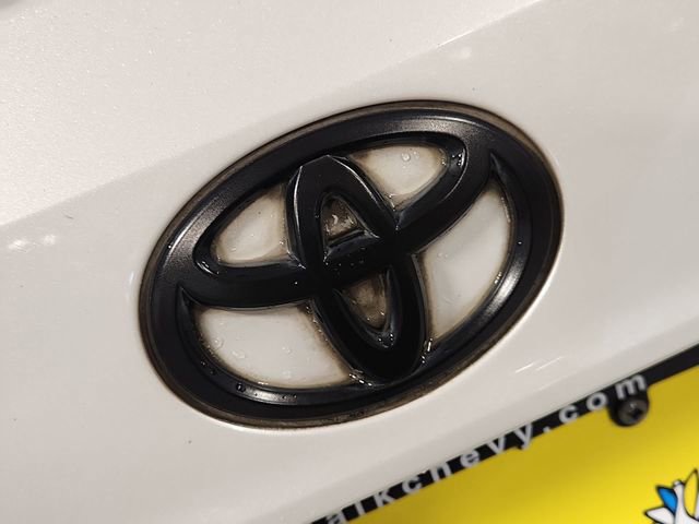 Used 2022 Toyota Highlander L FWD image 29