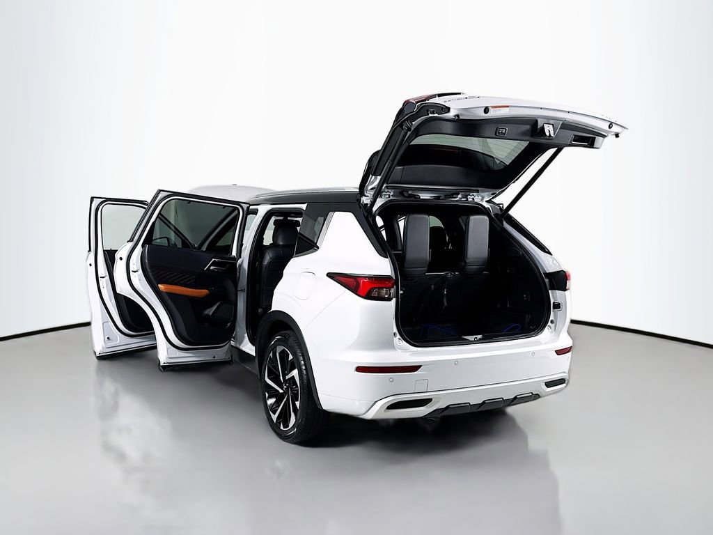 Used 2023 Mitsubishi Outlander SEL image 23