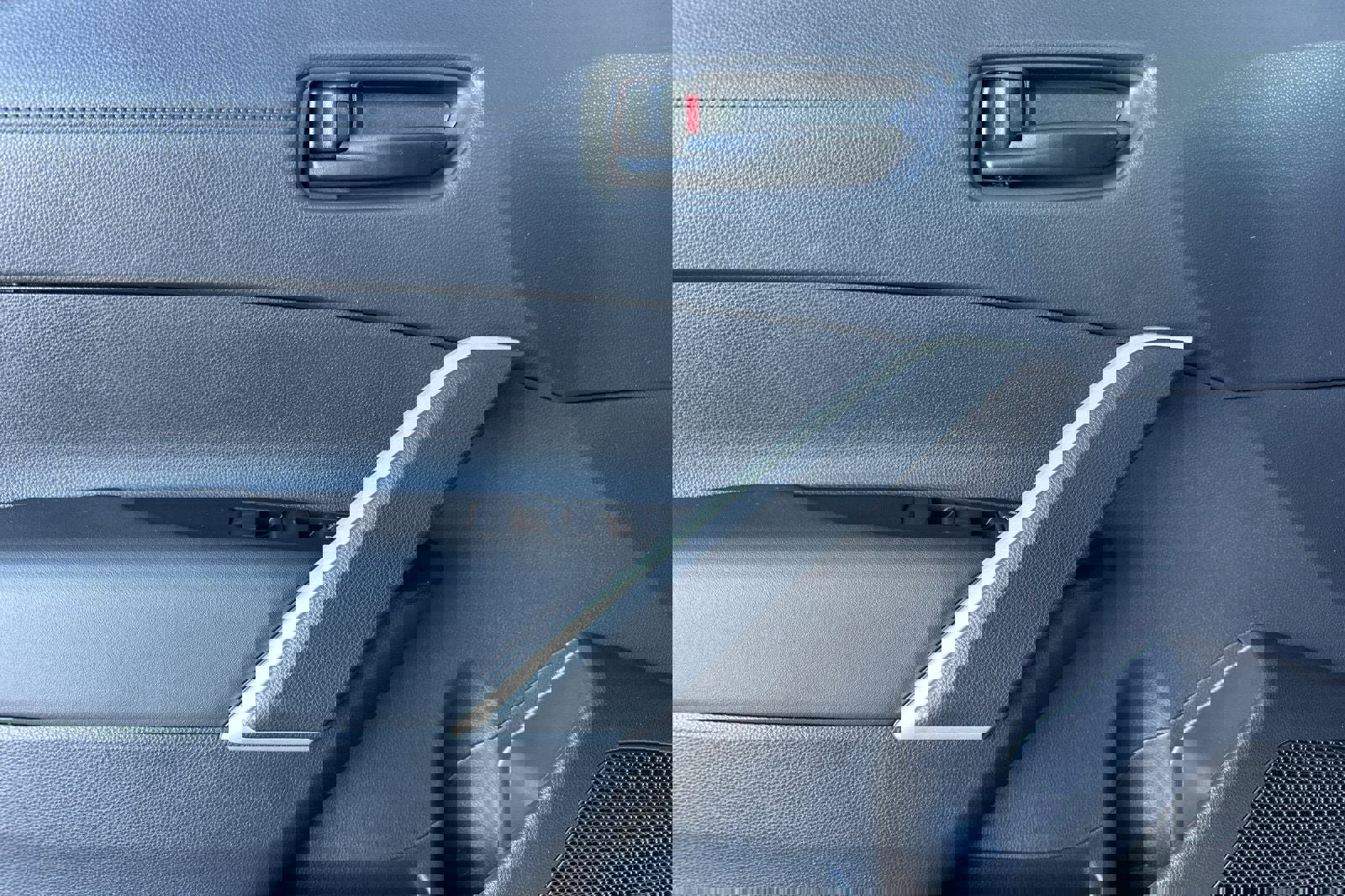 New 2026 Toyota Corolla Cross LE image 12