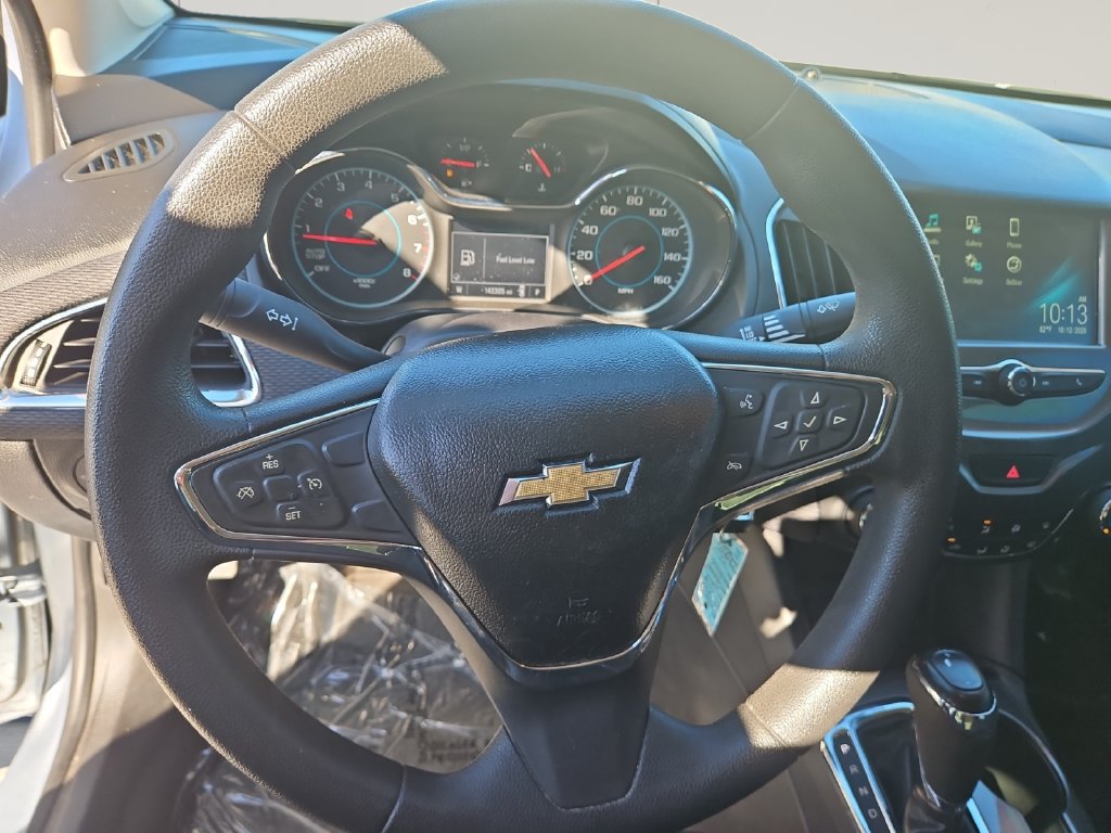 Used 2018 Chevrolet Cruze LT w/ LT Fleet Convenience Package FWD image 13