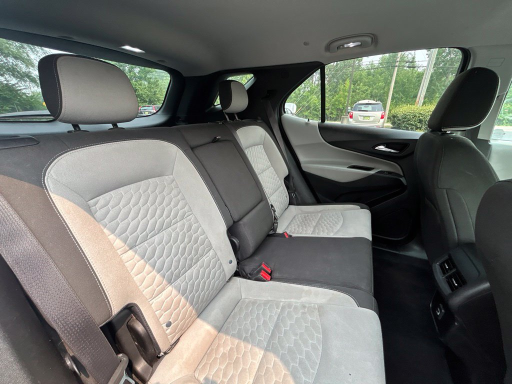 Used 2020 Chevrolet Equinox LT AWD/4WD image 32
