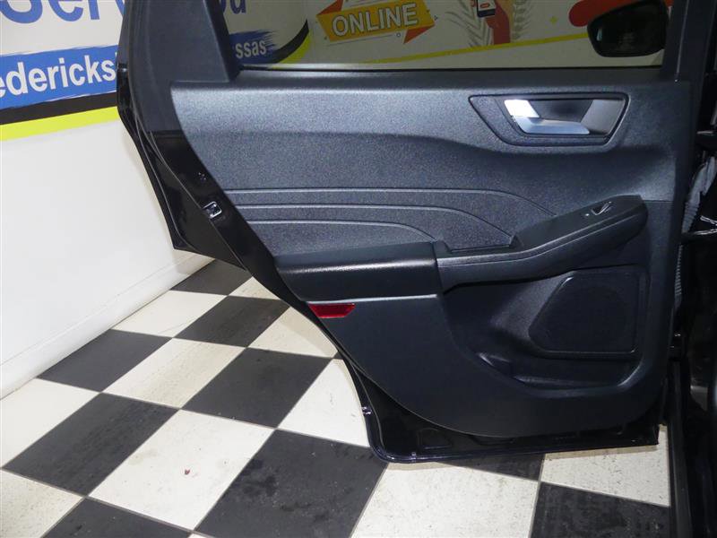 Used 2022 Ford Escape SEL image 30