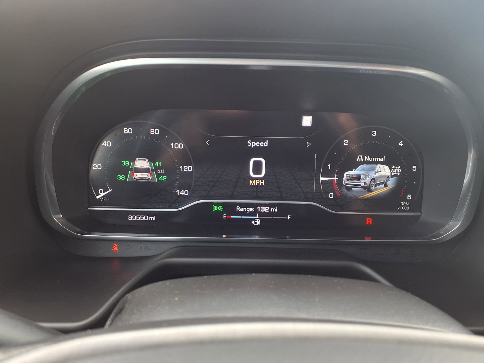 Used 2022 GMC Yukon AT4 w/ Technology Package image 19
