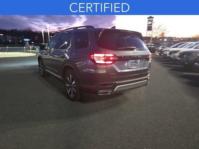Used 2025 Honda Pilot Elite image 12