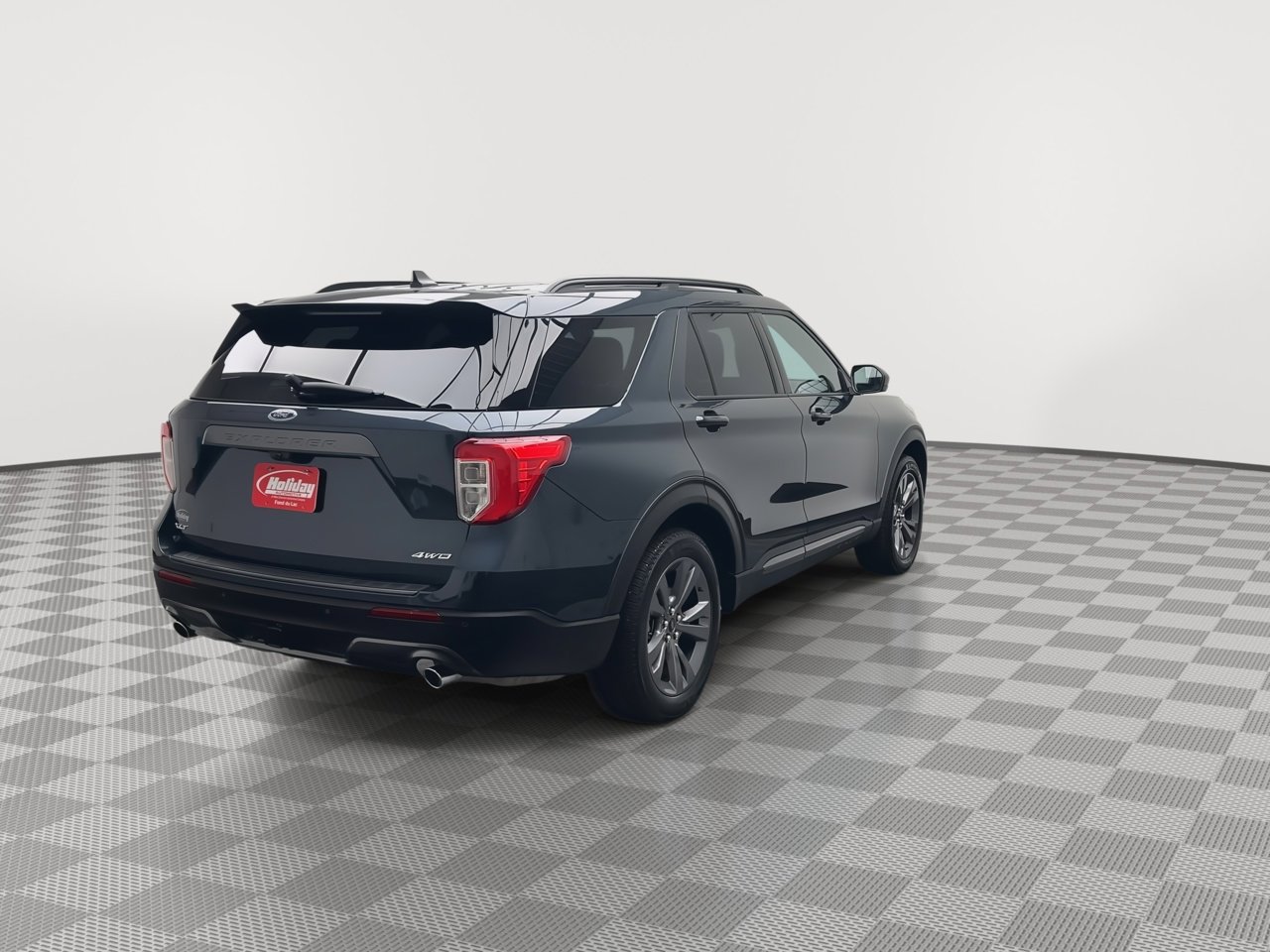 Used 2023 Ford Explorer XLT w/ Equipment Group 202A image 40