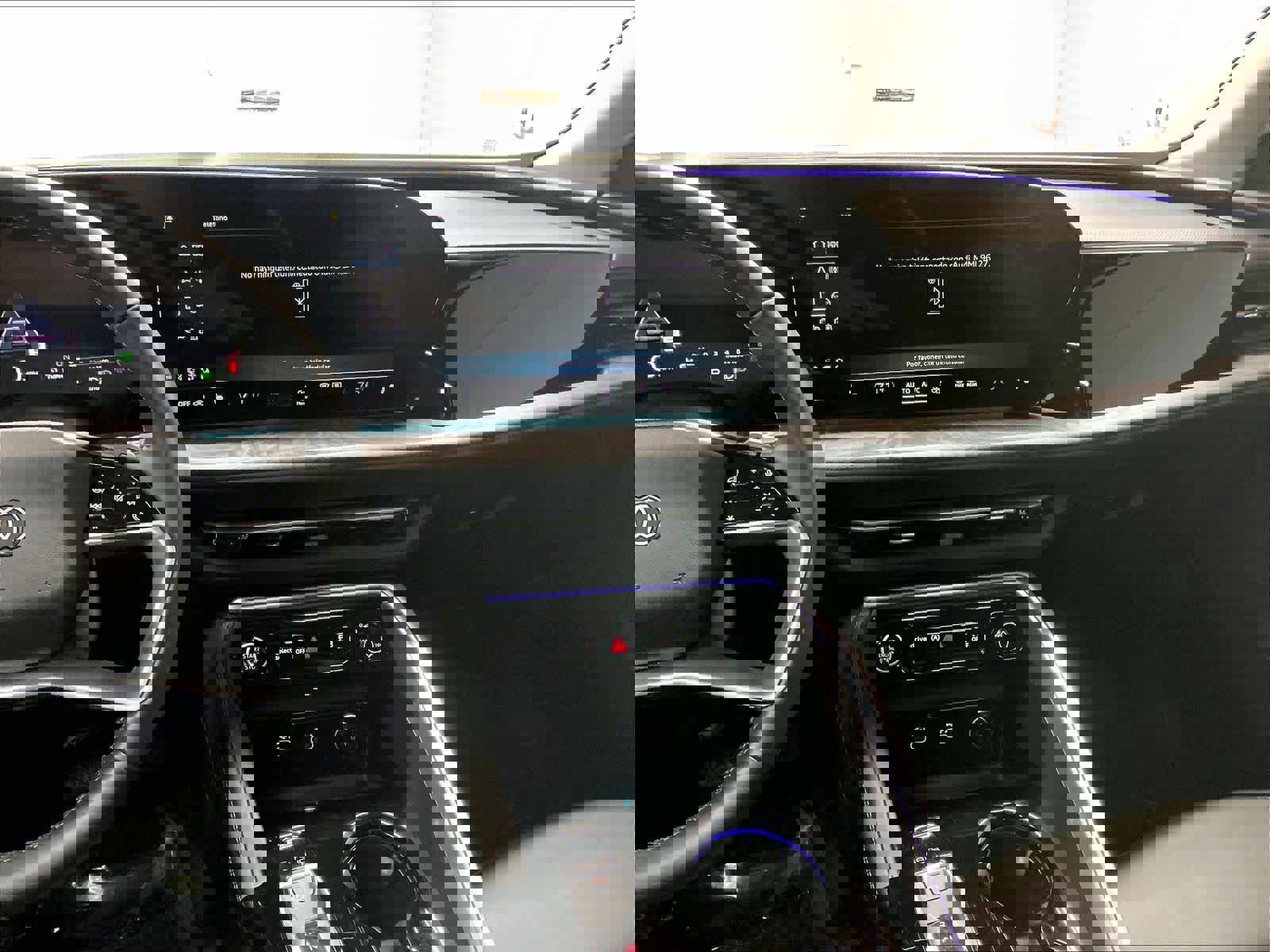 Certified 2025 Audi Q5 Premium Plus w/ Premium Plus image 8