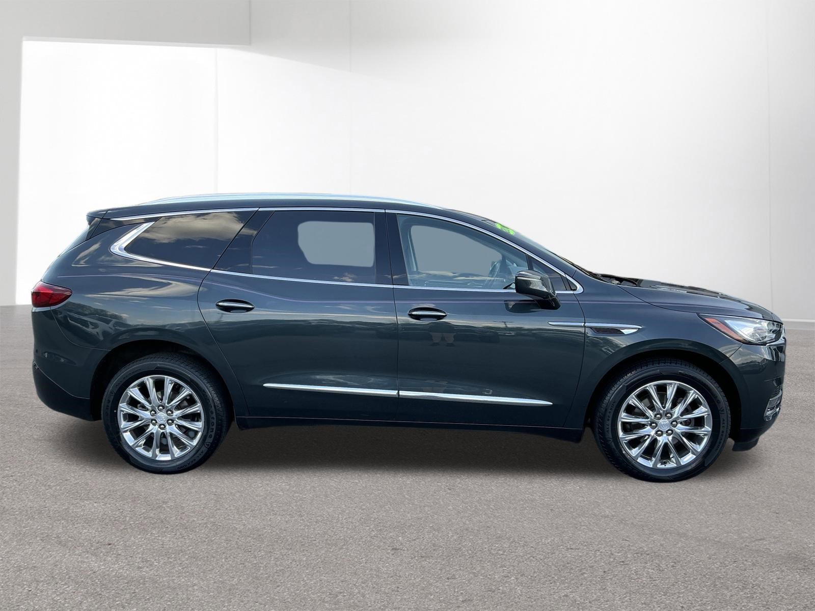 Used 2018 Buick Enclave Premium w/ Experience Buick Package image 2