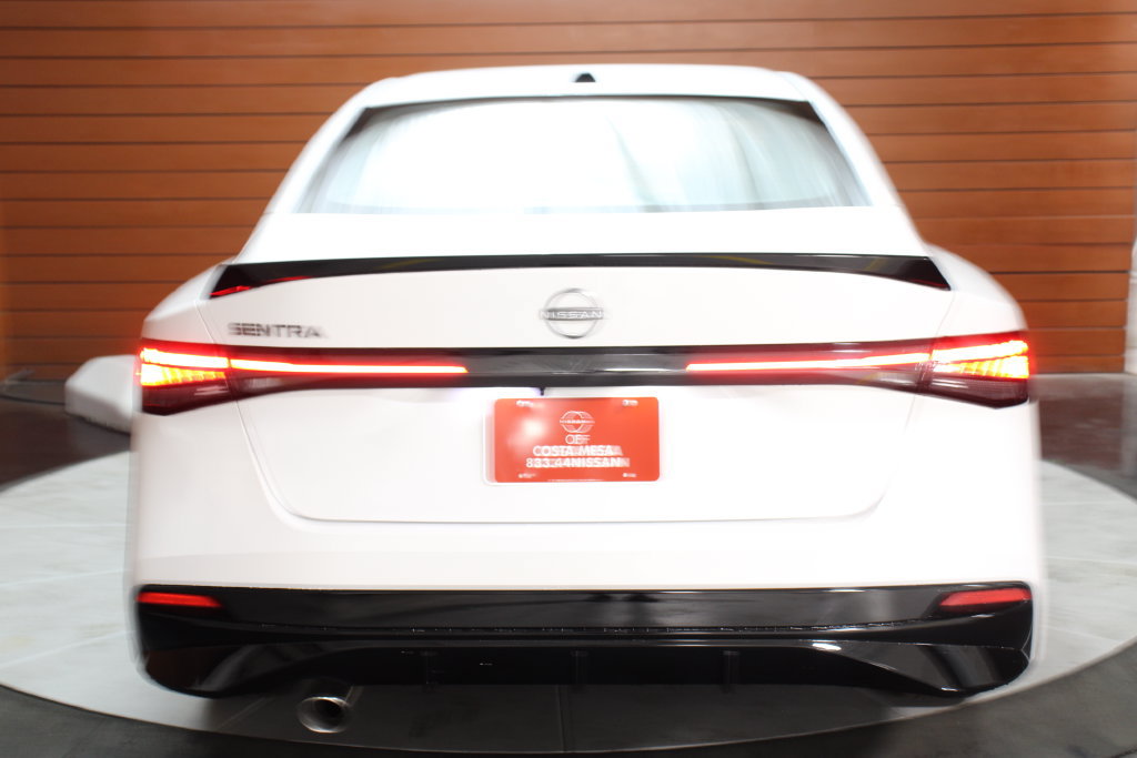 New 2027 Nissan Sentra SR w/ Floor Mat Package FWD image 2