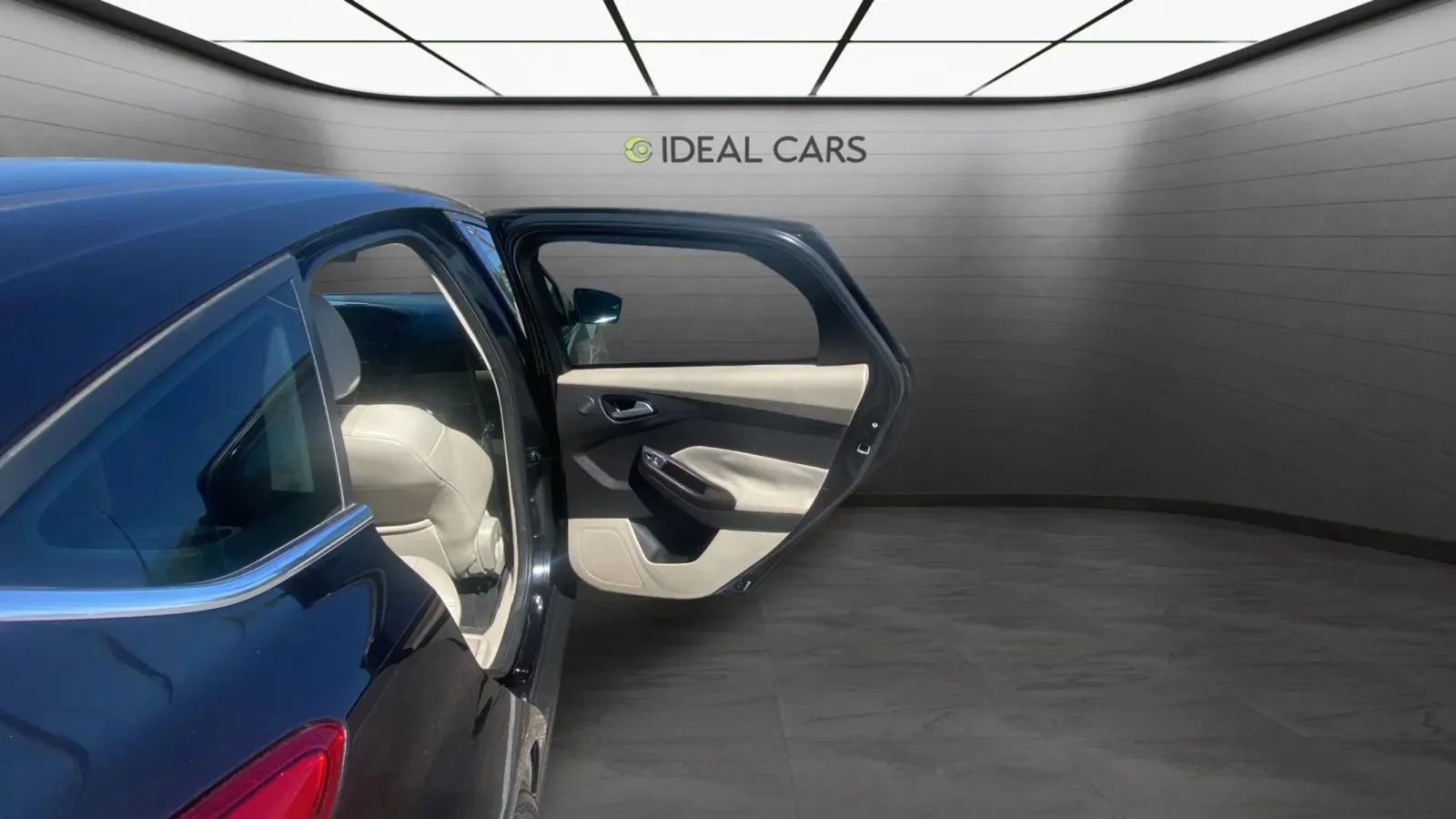 Used 2013 Ford Focus Electric Hatchback FWD image 33
