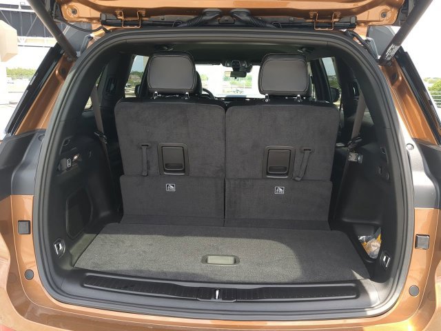 New 2026 Jeep Grand Cherokee L Limited w/ Trailer Tow Package RWD image 14