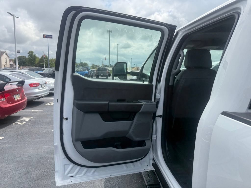 New 2026 Ford F250 XL w/ XL Chrome Package AWD/4WD image 31