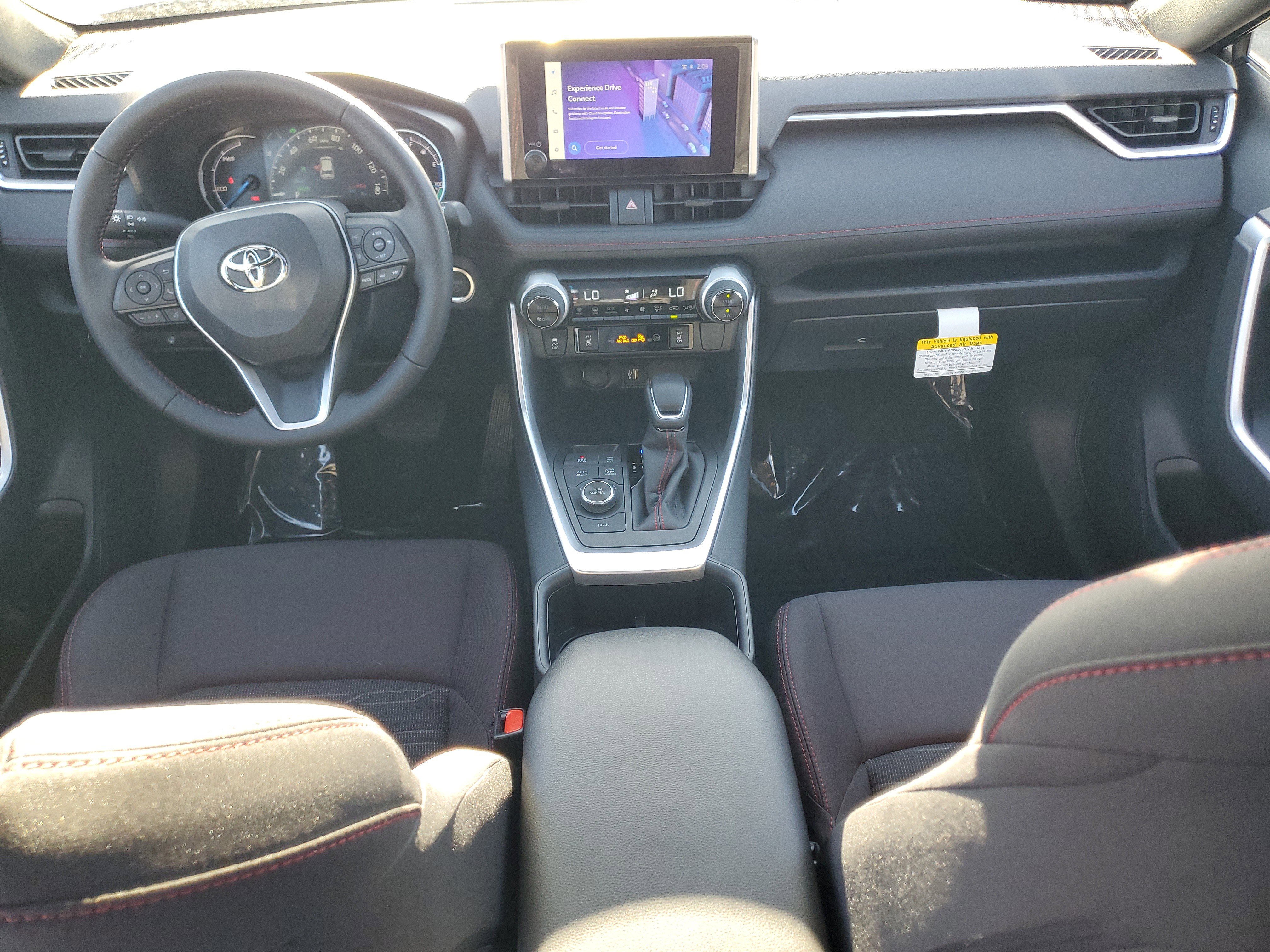 New 2025 Toyota RAV4 SE image 15