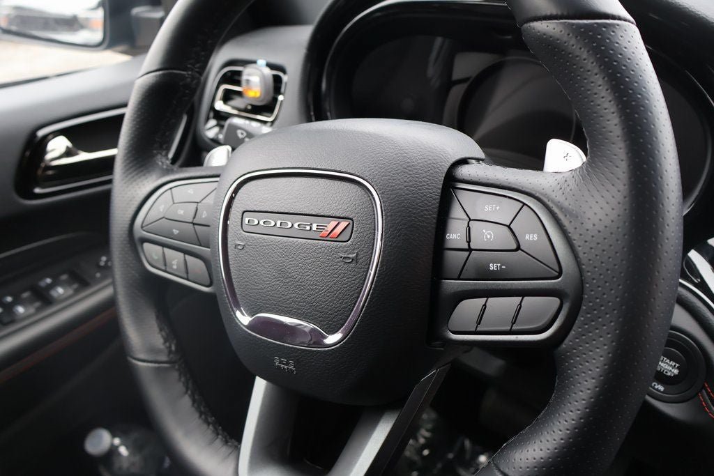 Used 2025 Dodge Durango GT RWD image 17