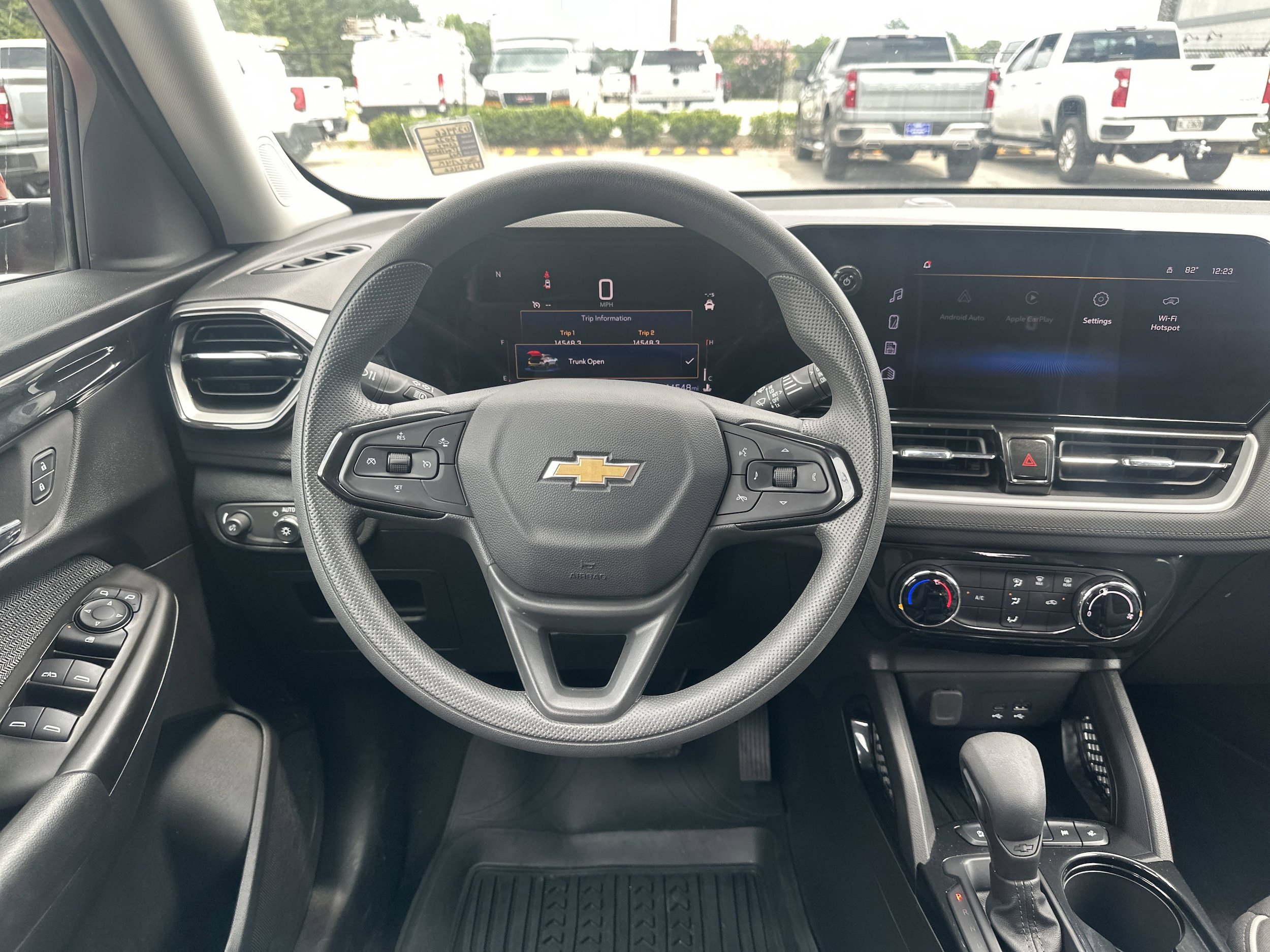Used 2026 Chevrolet TrailBlazer LT FWD image 23
