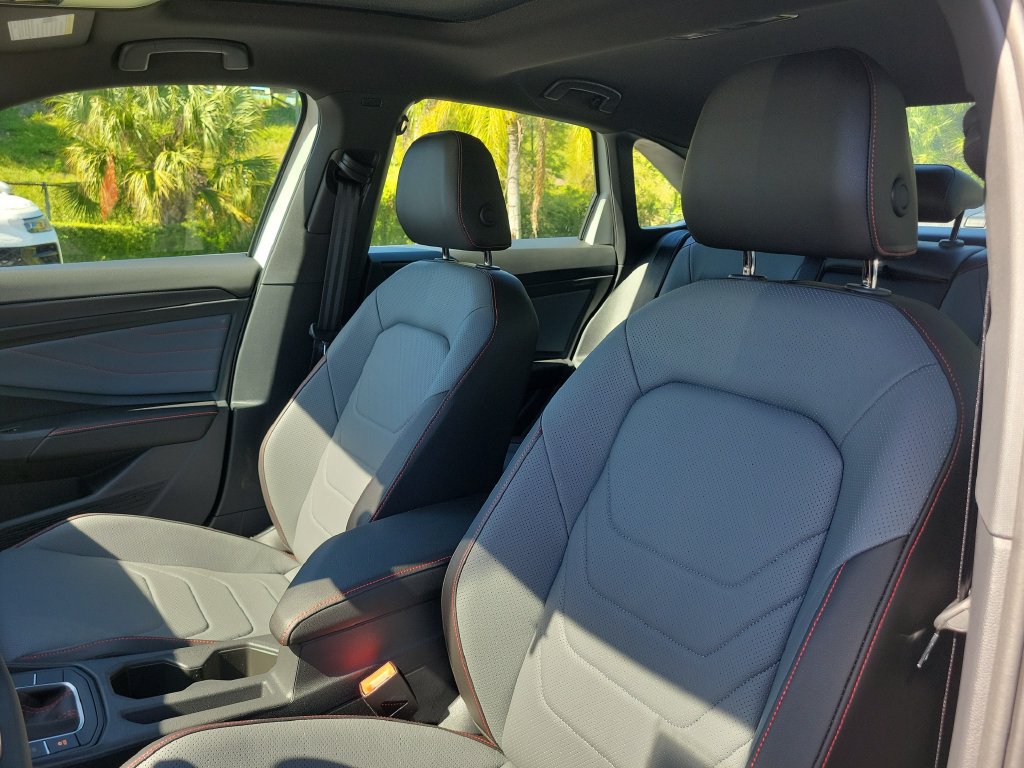 New 2027 Volkswagen Jetta GLI Autobahn FWD image 15