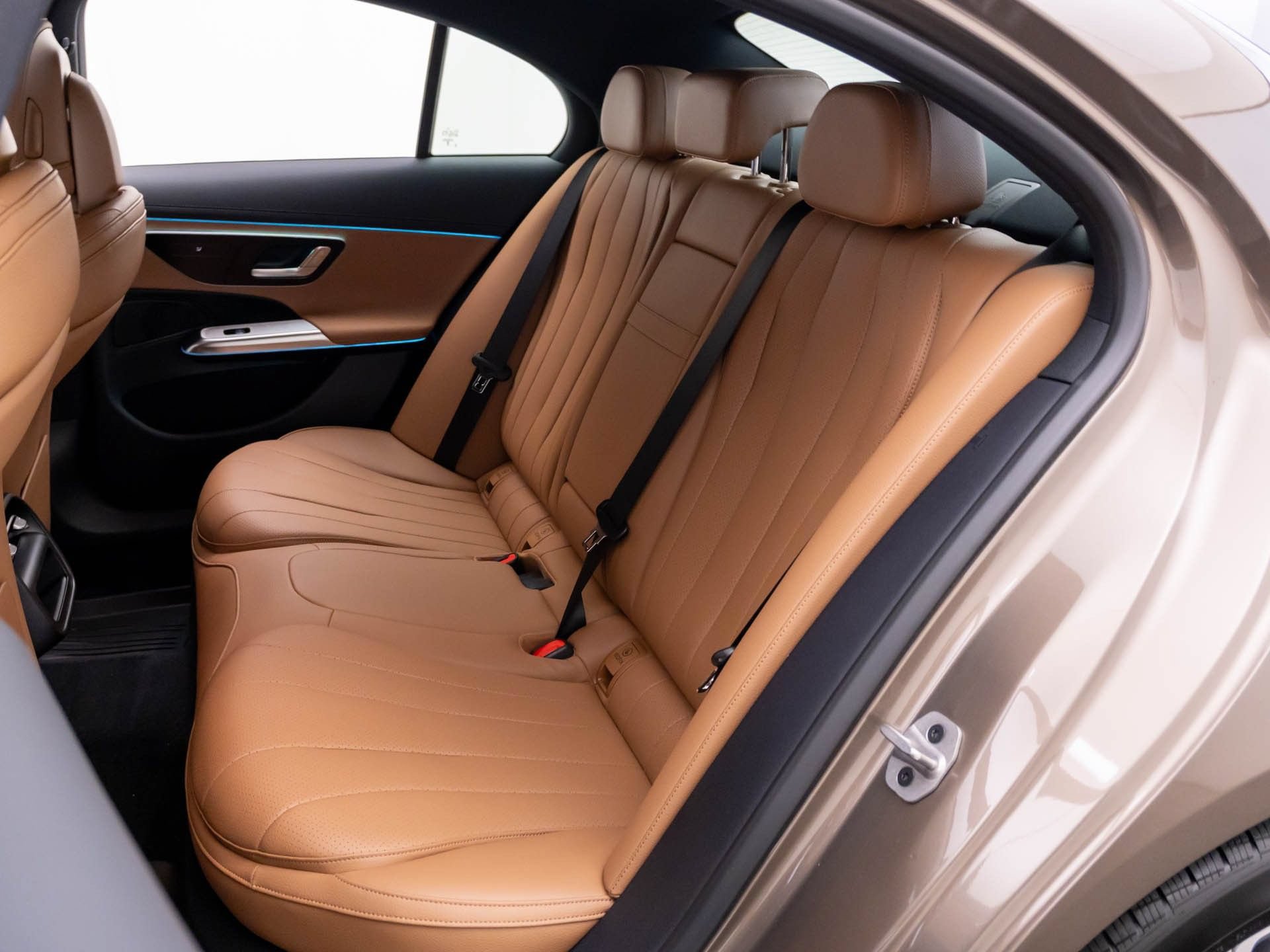New 2026 Mercedes-Benz E 350 4MATIC Sedan image 19