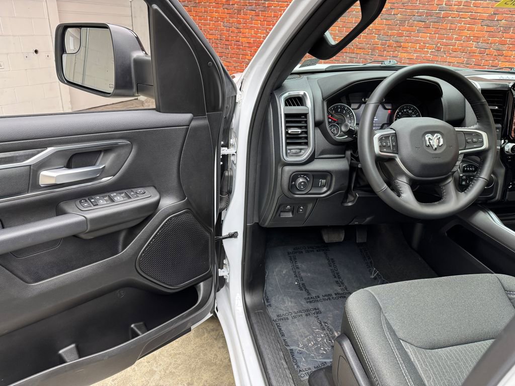 Used 2024 RAM 1500 Big Horn image 11