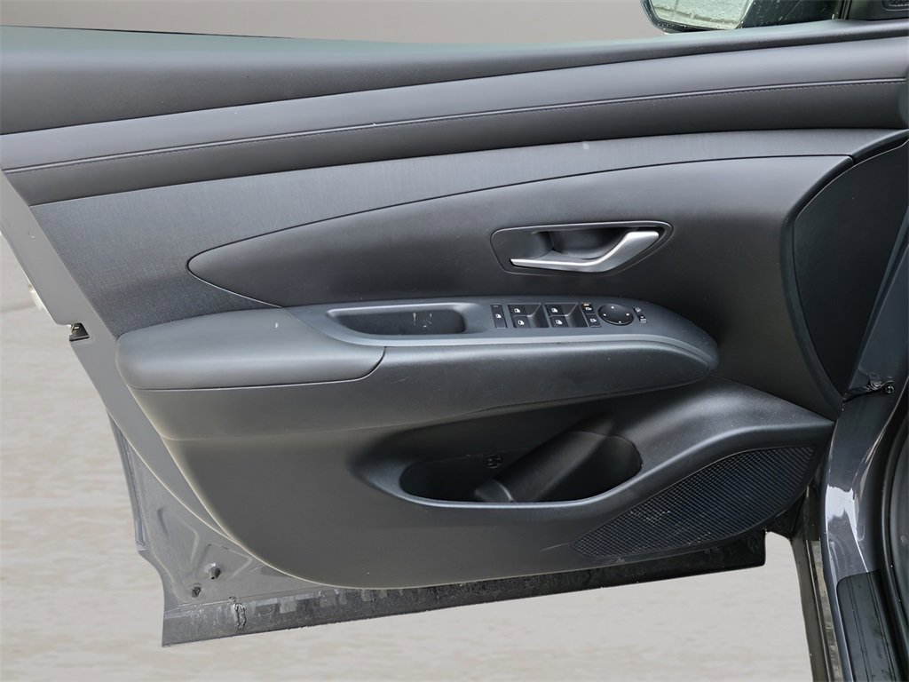 Used 2025 Hyundai Tucson SEL image 17