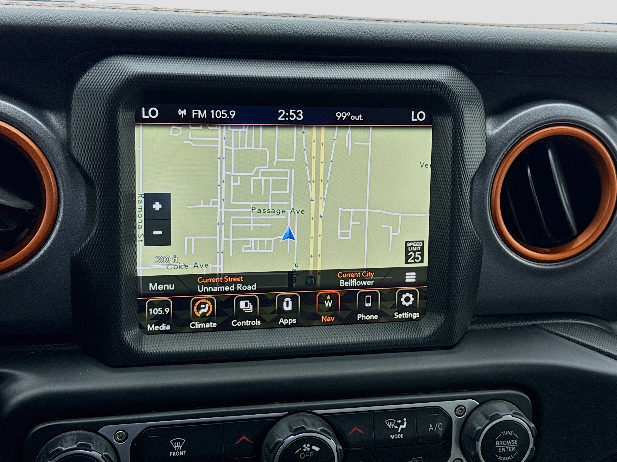 Used 2023 Jeep Gladiator Mojave w/ LED Lighting Group AWD/4WD image 9