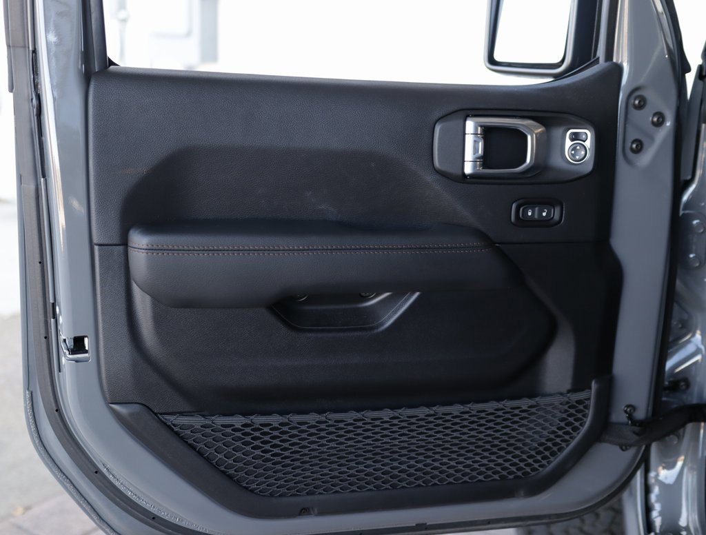 Used 2021 Jeep Wrangler Unlimited Rubicon w/ Trailer Tow Package image 28