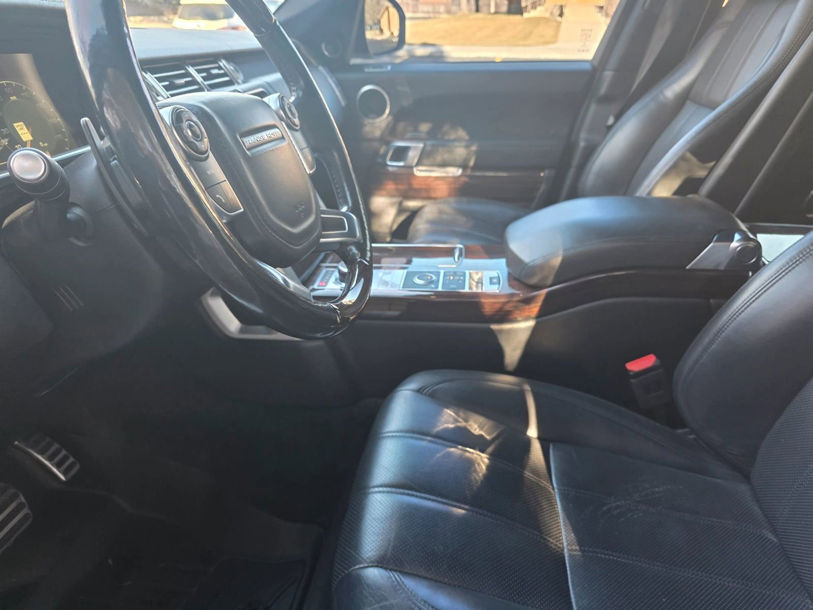 Used 2015 Land Rover Range Rover Long Wheelbase Supercharged image 32