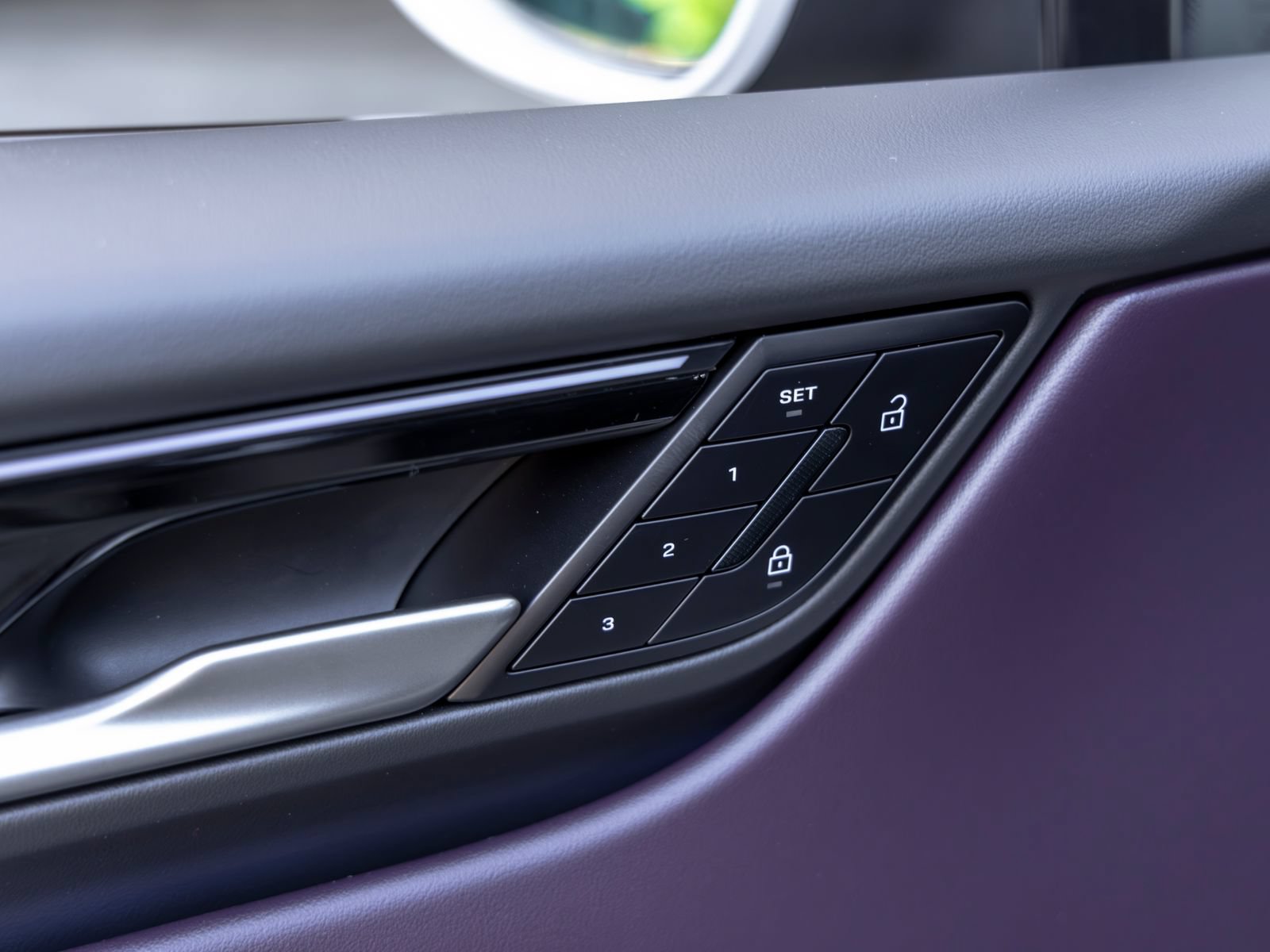 New 2026 Porsche Macan Electric RWD image 22