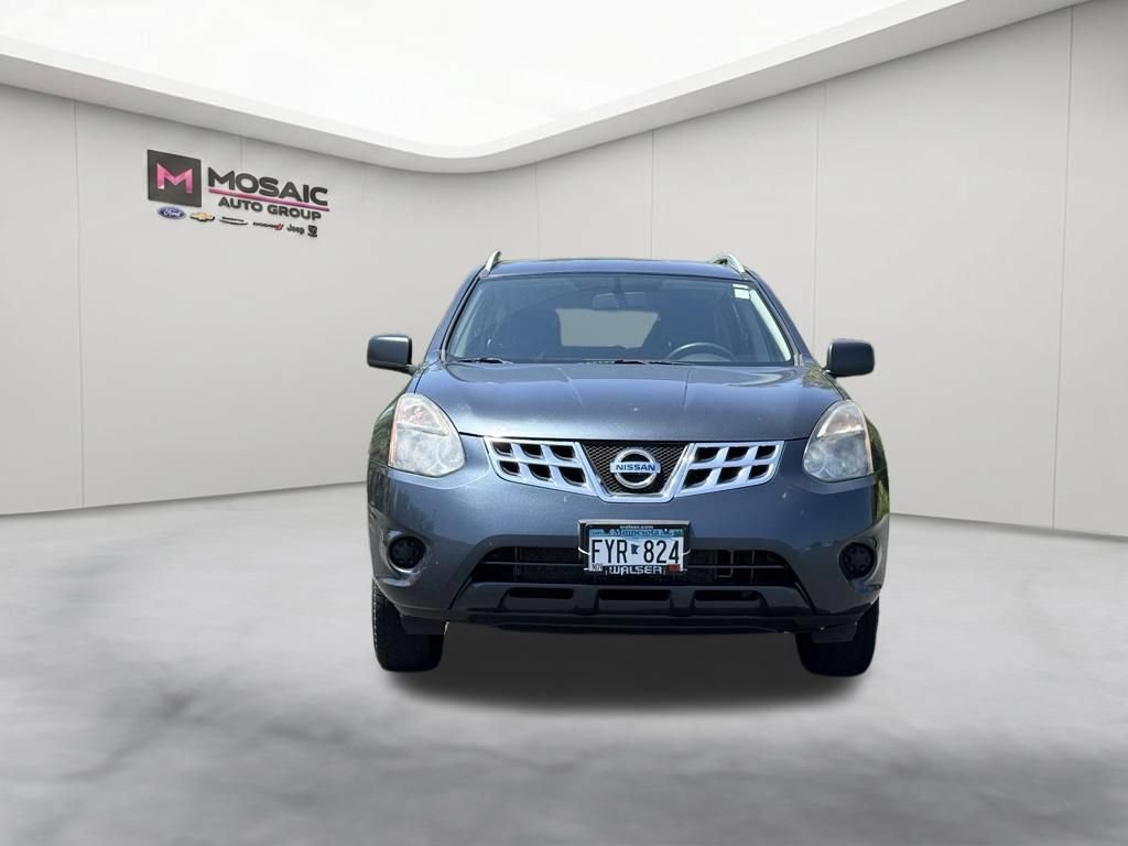Used 2014 Nissan Rogue S w/ Convenience Package AWD/4WD image 3