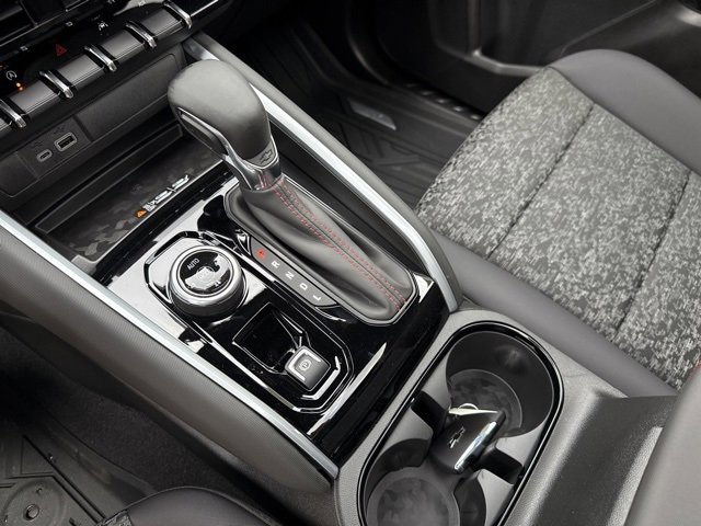 New 2025 Chevrolet Colorado Z71 w/ Midnight Edition image 28