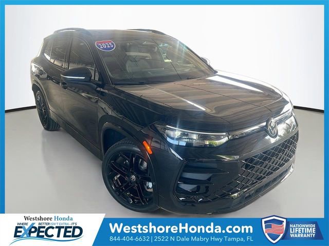 Used 2025 Volkswagen Tiguan SE R-Line