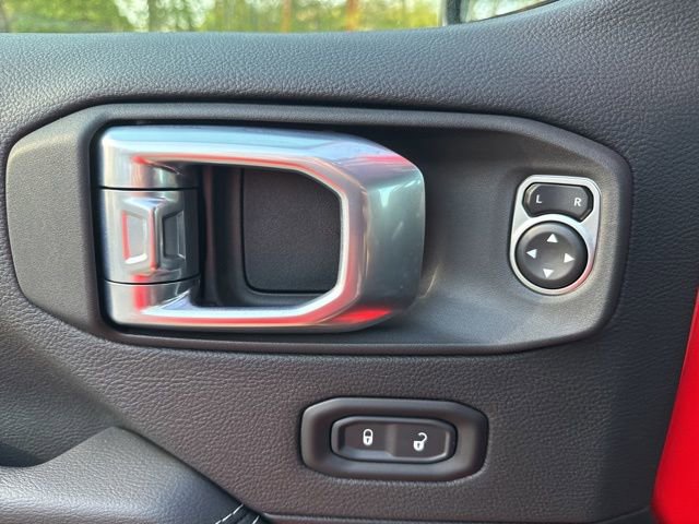 Used 2021 Jeep Wrangler Unlimited Sahara image 12