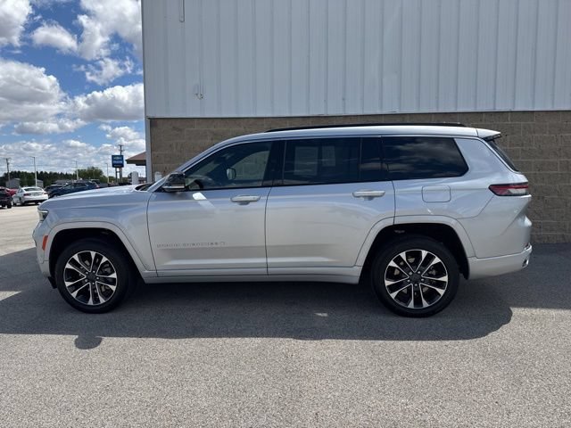 Used 2025 Jeep Grand Cherokee L Overland w/ Luxury Tech Group IV AWD/4WD image 8