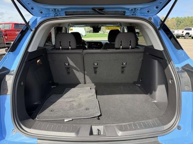 Used 2024 Chevrolet TrailBlazer LT w/ LT Cold Weather Package image 9