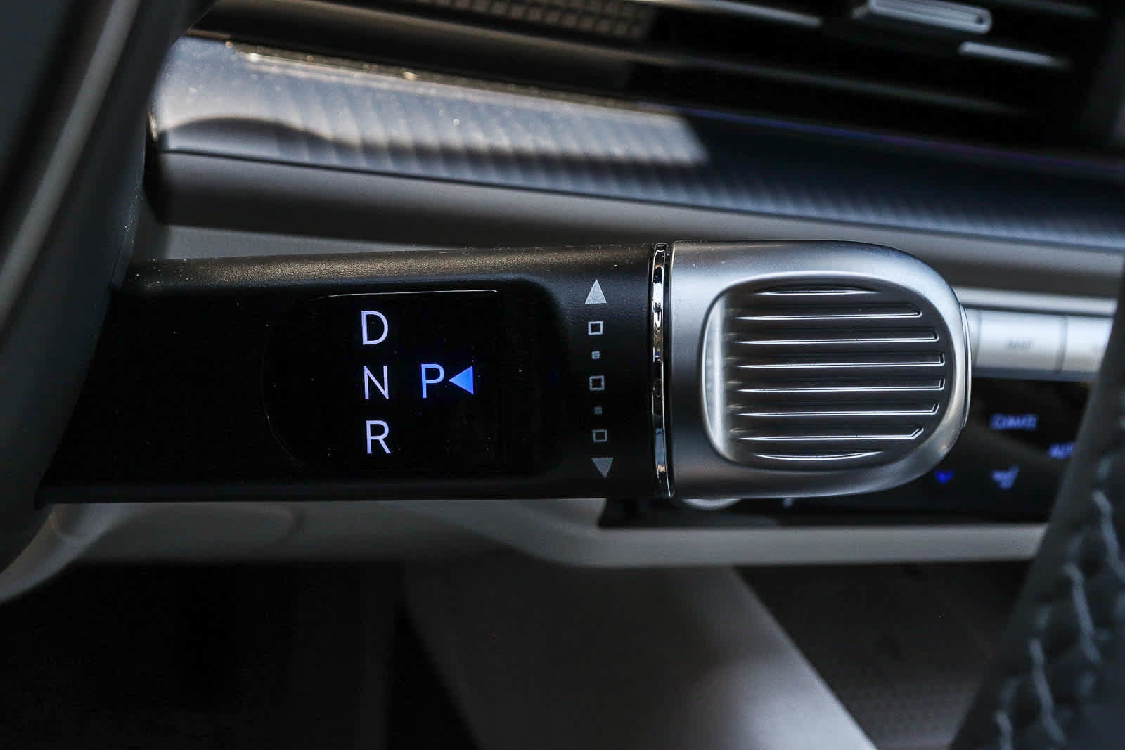 Used 2024 Hyundai Ioniq 6 SEL RWD image 34