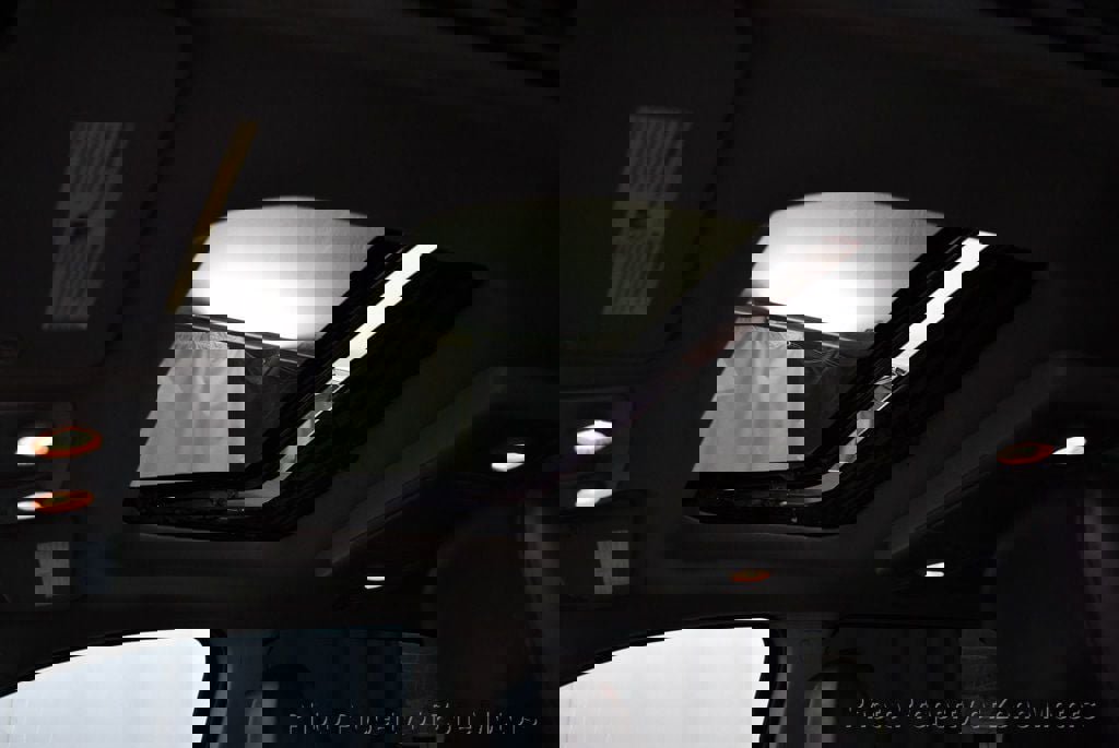 Used 2011 GMC Acadia Denali image 54