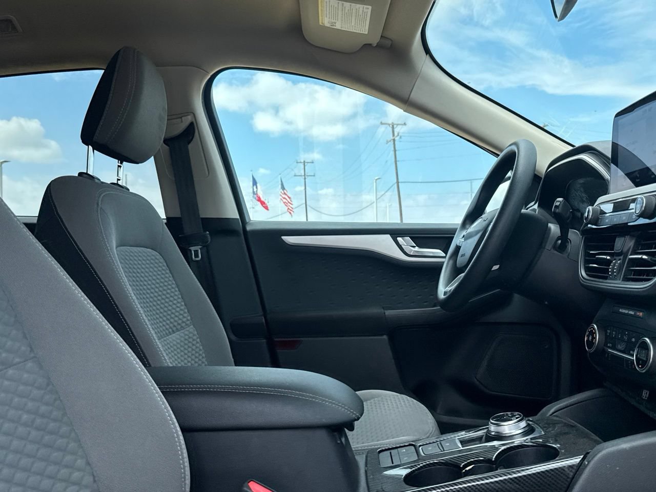 Used 2020 Ford Escape SE FWD image 29