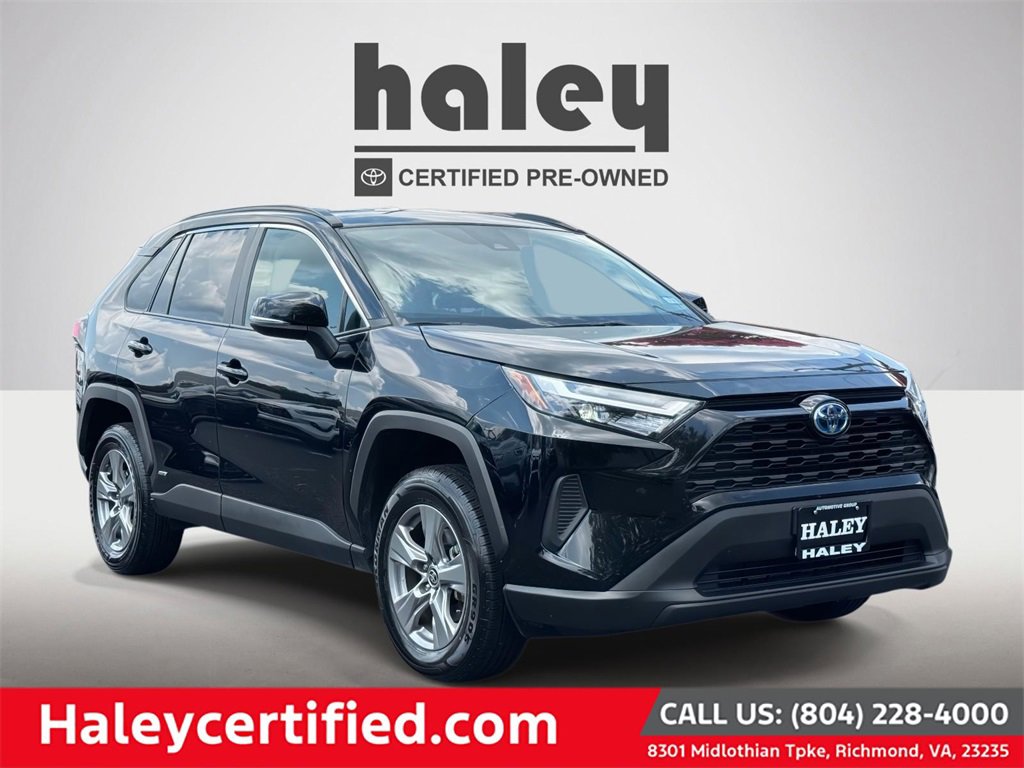 Used 2024 Toyota RAV4 XLE image 1